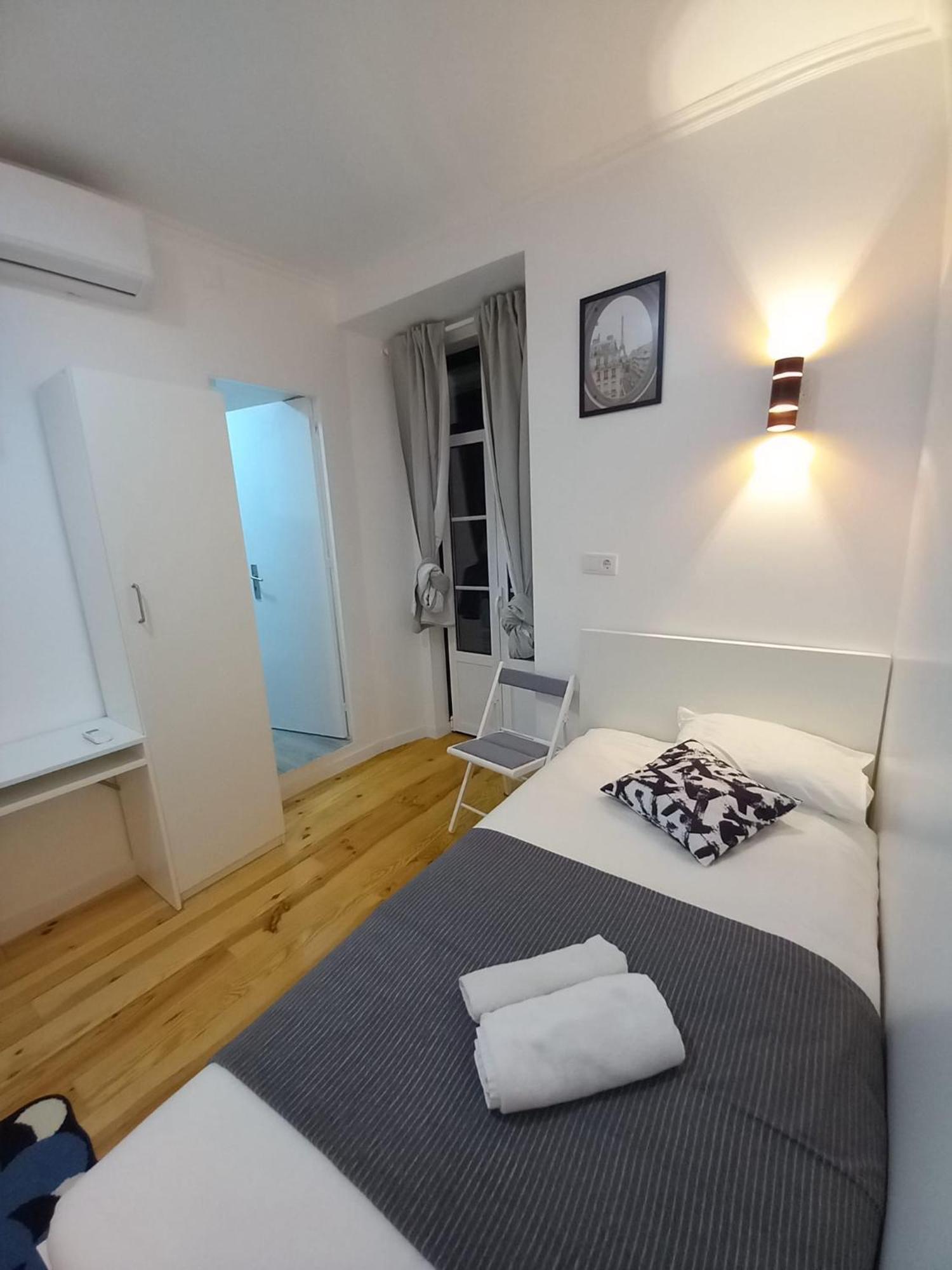 Pensamento Inedito 55 Quarto em Acomodações Particulares *